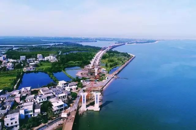 资讯 海南这座跨海大桥预计年底通车，值得期待！