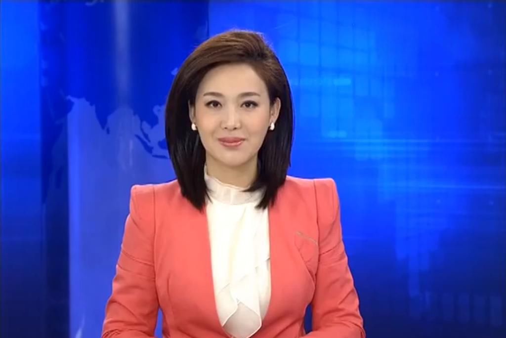 《新闻联播》9月第四位新人，郑丽是首位非播音专业毕业的主播
