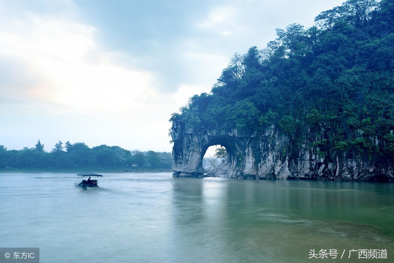 广西桂林甲天下之象鼻山风景