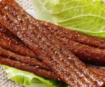 小时候学校门口“最勾魂”的5种小吃，最后2种基本看不到了