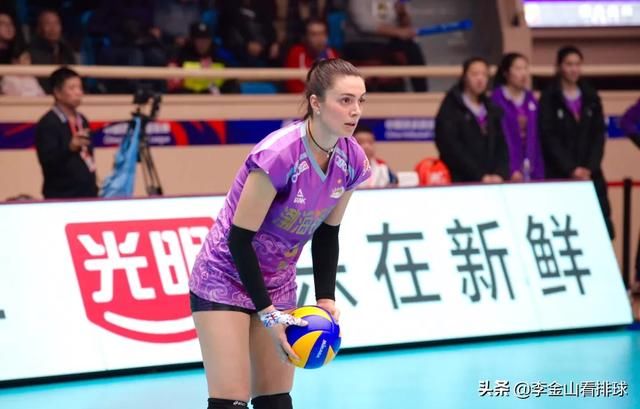 天津女排备战亚俱杯喜讯连连:老将回归,新秀出