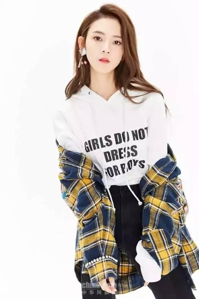 十大女星人气排行榜，第四竟是韩国人，赵丽颖居然只排第二