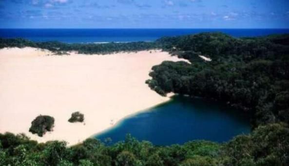 世界上四大“禁止游泳”的景点，一看很美，但知道内情后毛骨悚然