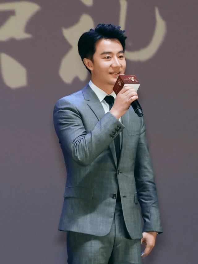 粉丝承诺为黄轩排片