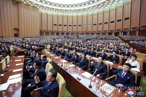 金正恩再被推举为朝鲜国务委员会委员长