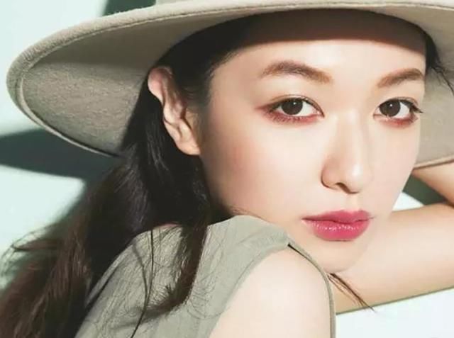 唐唐美妆:2018年流行妆,森绘梨佳妆容,迷人又高