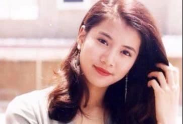 袁咏仪有多受宠?张智霖的爱伟大到让大家觉得