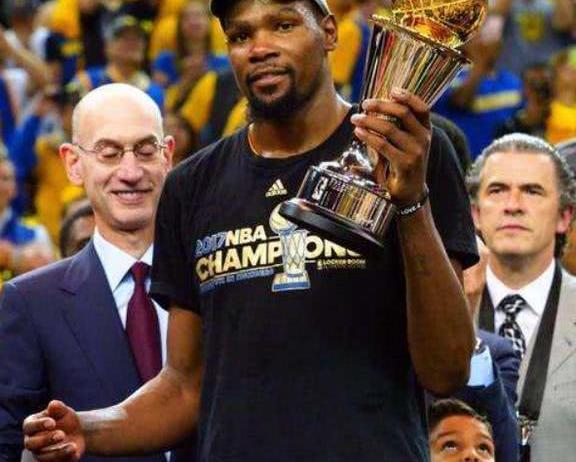 雷霆3少如今谁最风光?仅一人夺冠,若不解散将