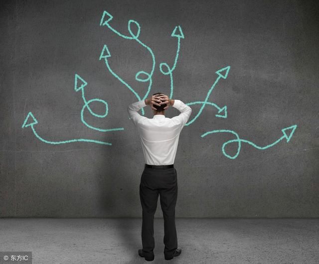 理智与选择,现实与虚幻,来回穿梭颓废与激情,相