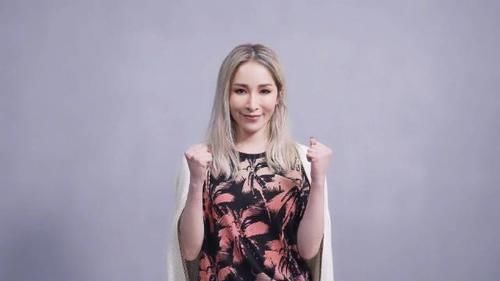 萧亚轩回应秒删视频，力破失恋传闻，回怼网友自称当时很清醒