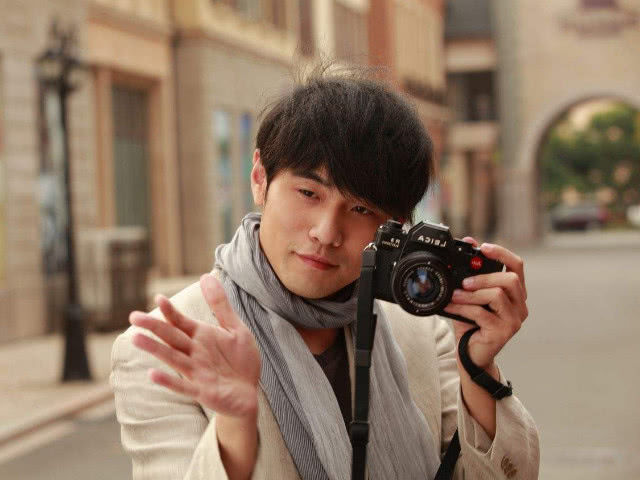 还敢说周杰伦《不爱我就拉倒》歌词烂?