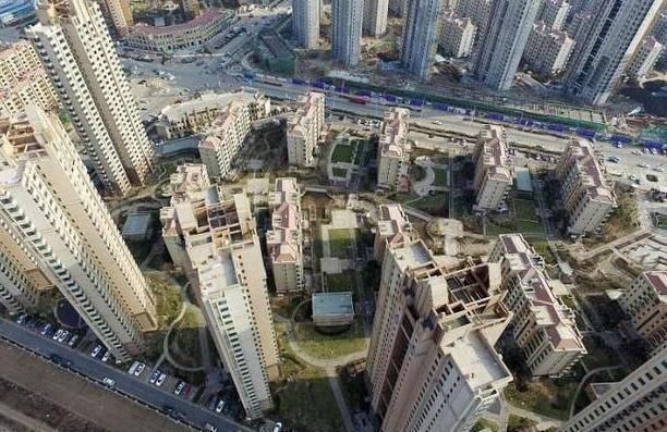 三四线城市炒房客纷纷离场,留下来的只是一个房价虚高的楼市