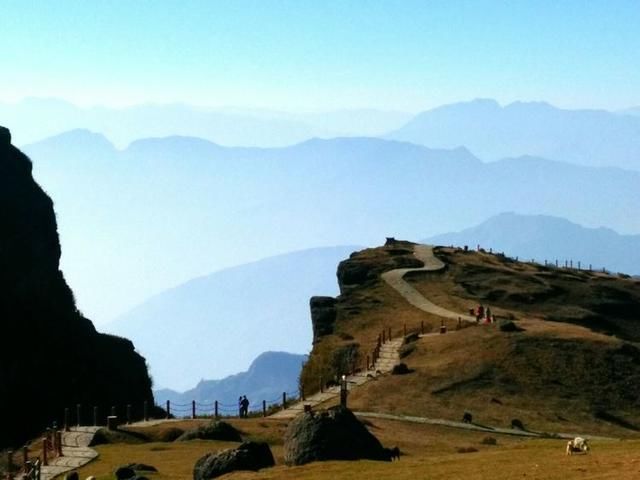 仙鹤居住的地方，昭通大山包，镶嵌在云海里的秘境！