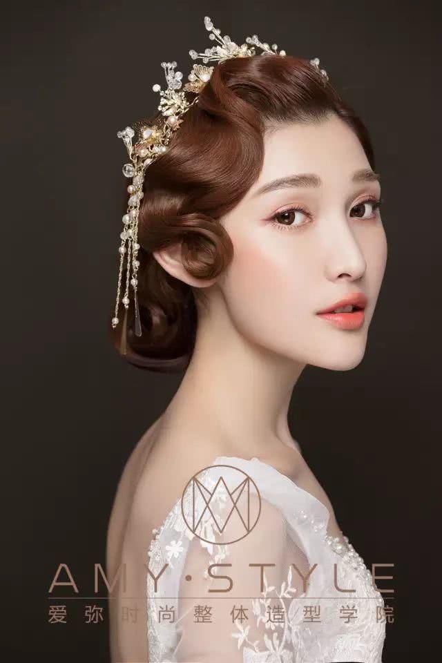 2018多风格时尚新娘造型来袭,你未曾见过的美