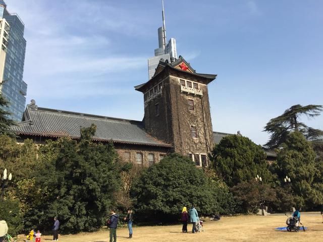 南京、成都、武汉哪个城市高校实力更强?很多