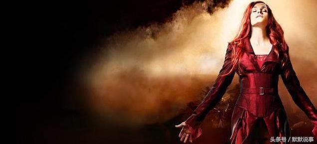 复仇者联盟中的绯红女巫对抗X战警中的凤凰女