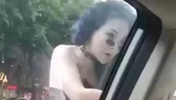 保时捷打人女子众多生活照曝光,家人对她行事张扬非常反感 yg电子平台