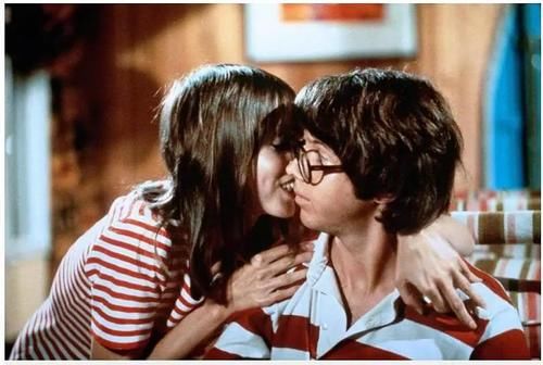 欧洲三大电影节的最高奖他全拿过,这样的导演