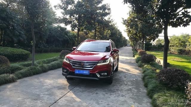 比较安静的车 t01b22808807669ba6d.jpg