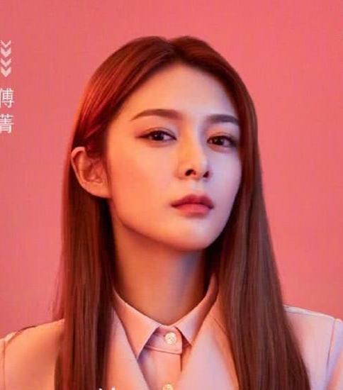 原来村花杨超越家境不是最困难,她才是!网友:长