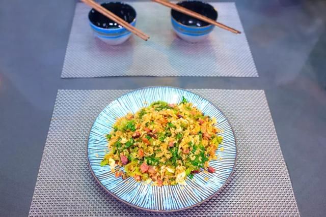 腊味黄金炒饭:同样的做法,不同的食材,这个腊肉