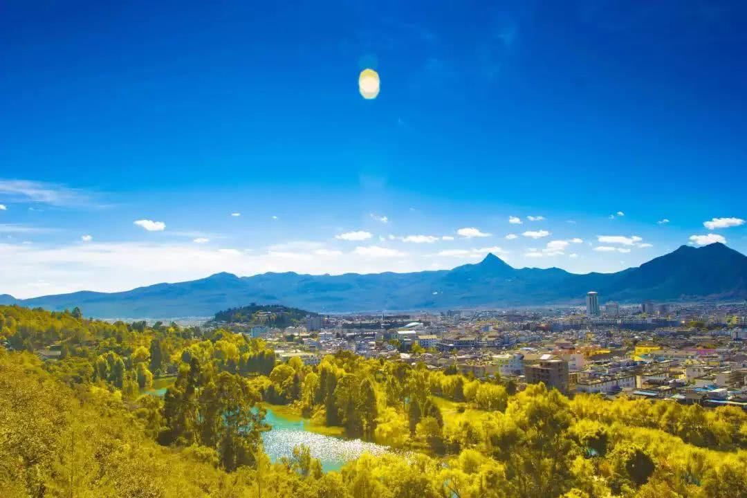 去丽江吧，不问来路，只向归途！