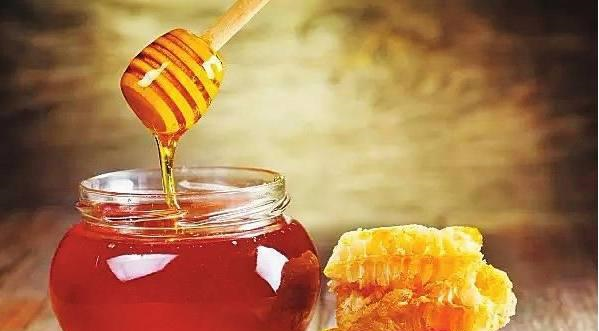 蜂蜜水的正确喝法 对于食用蜂蜜你了解多少