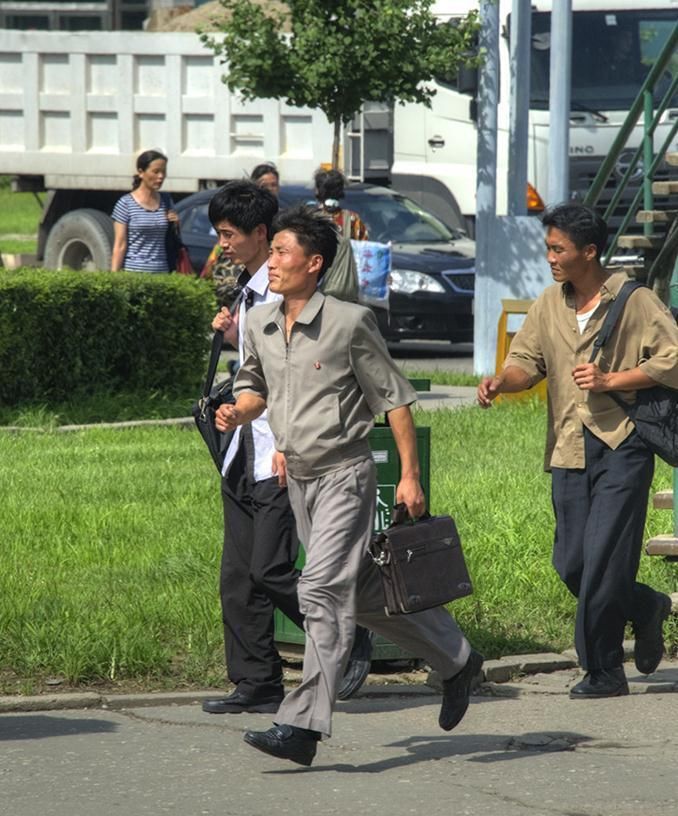 朝鲜人的慢生活让中国游客羡慕，但没人说打算去移民