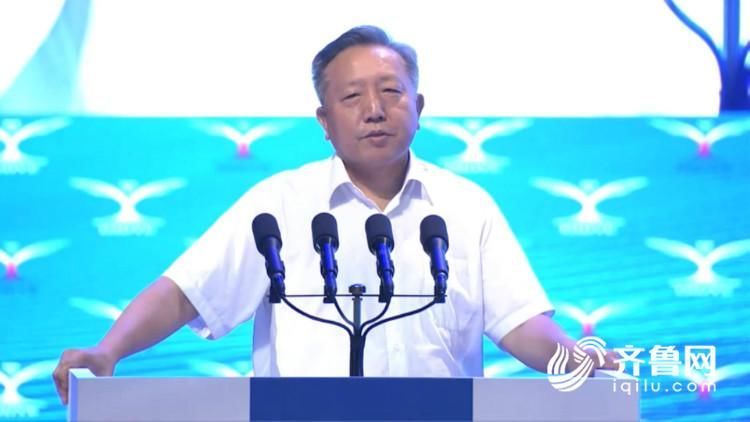 中国金融的未来是什么?青年创新峰会上吴晓求