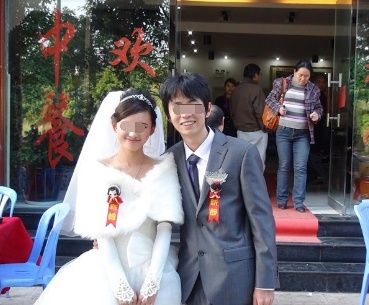 入赘5年没回家，老婆每月给我妈寄3千，偶然回趟家，我恨透老婆