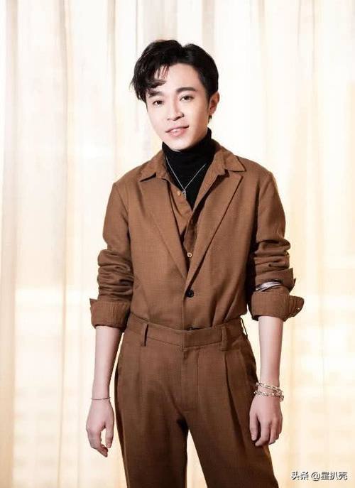 歌手2019第一期歌单曝光:吴青峰刘欢放大招,外