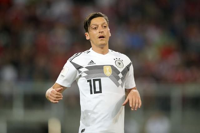 德国队世界杯球员年薪榜:厄齐尔值2000万?绝