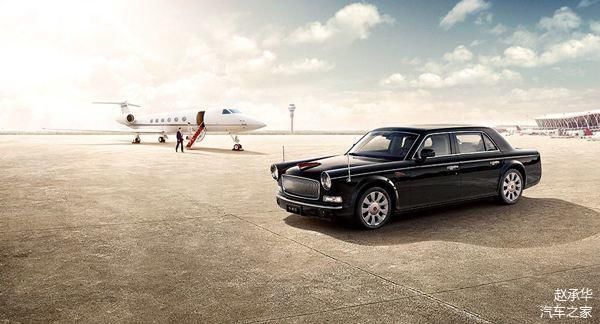 停车场红旗L5旁空车位没人敢停,如此强大气场