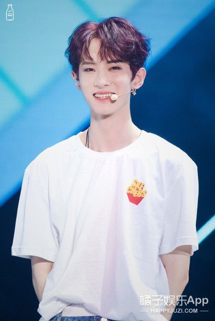 乐华七子北京见面会,范丞丞:我羡慕Justin的屁股