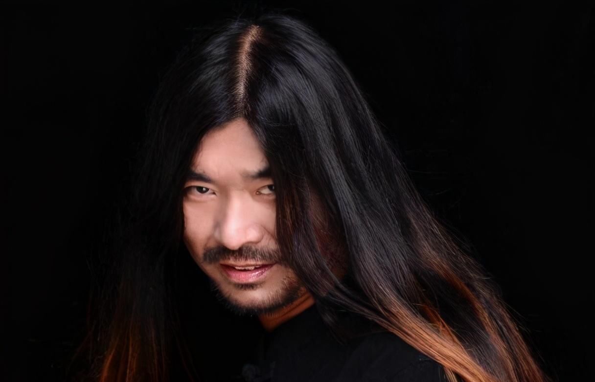 鬼畜界天王面筋哥肺癌晚期，身材瘦脱了形，网友心疼