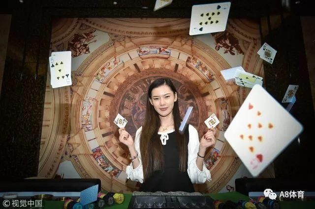 投身德州扑克后年薪百万,她就是成电留级女大