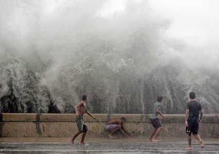 飓风(或台风)会引发地震吗? 你可能想错了! 那么