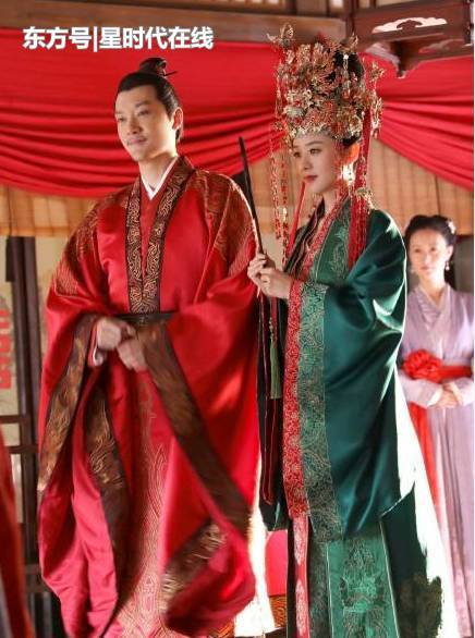 赵丽颖冯绍峰剧中办婚礼,现实换情头狂撒狗粮