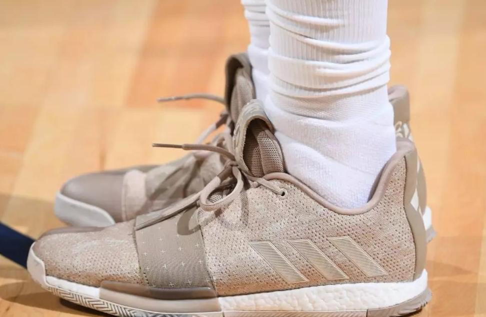 每日球鞋资讯 | 卡特经典战靴重出江湖 莱尔斯再