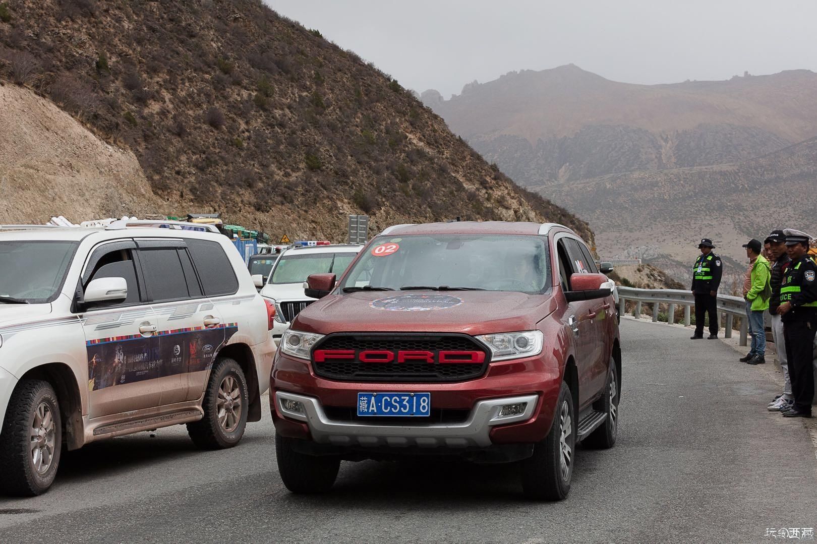 然乌湖畔围棋第二轮柯洁首战告捷,来古冰川越