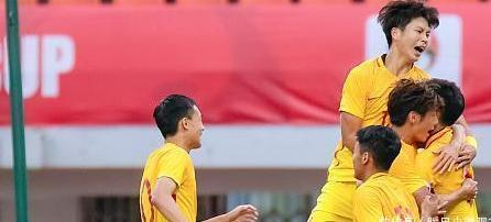 中国足球未来希望U19国青两战世界劲旅狂轰4