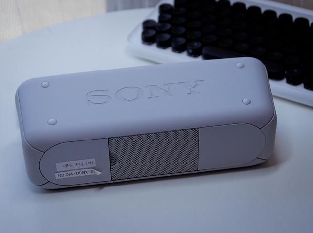 低音越狠灯越浪,索尼无线蓝牙防水音箱测评!_