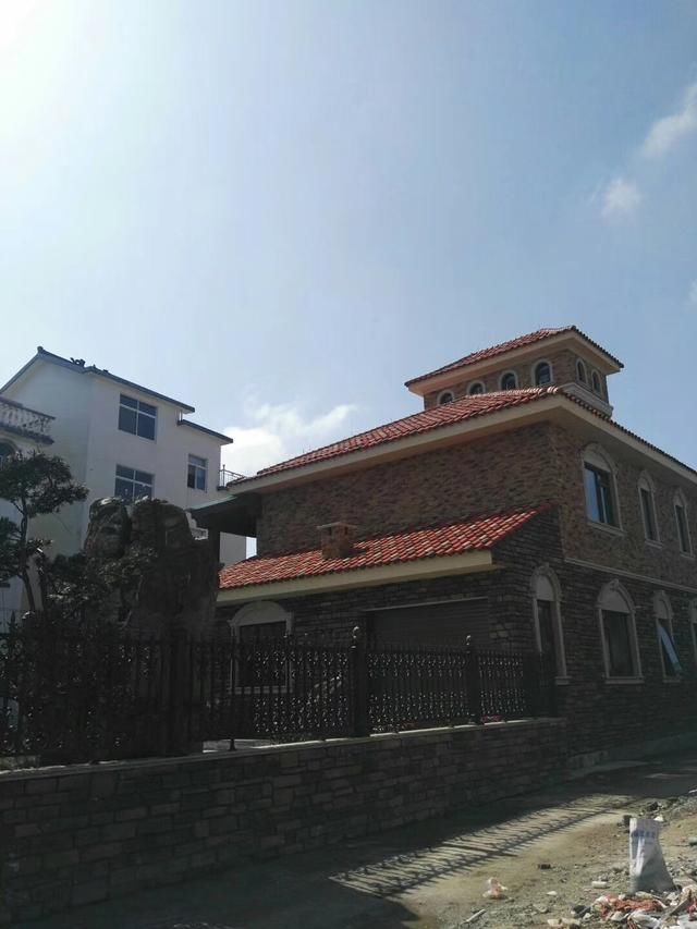 春节期间，农村却大门紧闭，几百万元的豪宅为何无人居住？