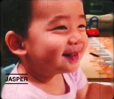 萌化了:jasper如何养成?婴儿照曝光自带笑意!