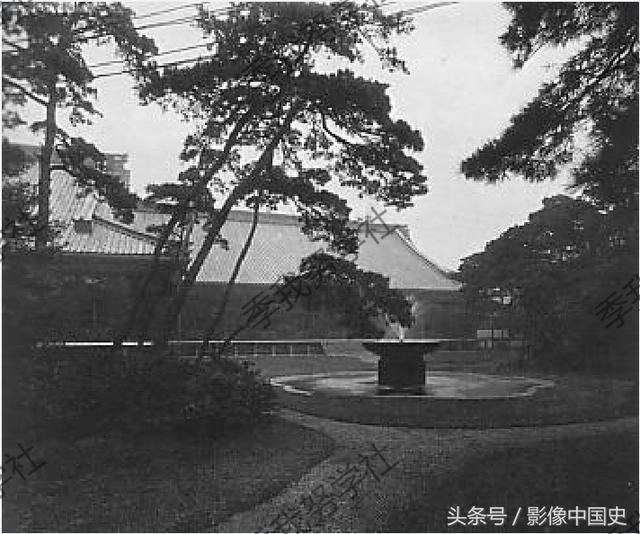 日本天皇的皇宫称之为皇居 你肯定没见过的吧？