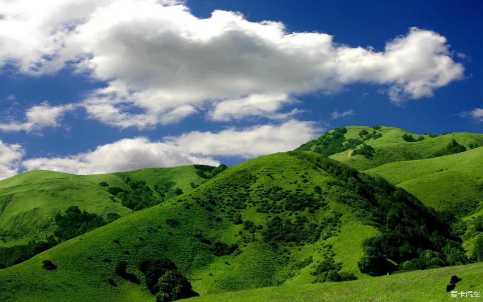 坡峰岭图片欣赏 t01b7f2d8955f81c565.jpg