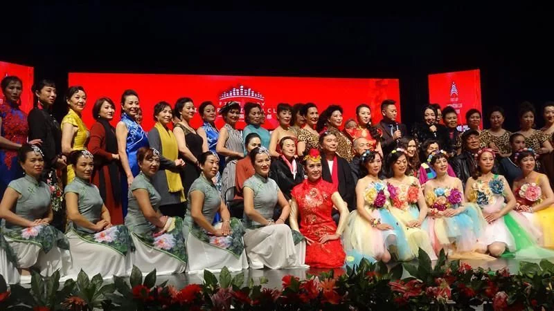 中華俏夕陽第十一屆全國服裝模特大會在天津舉辦