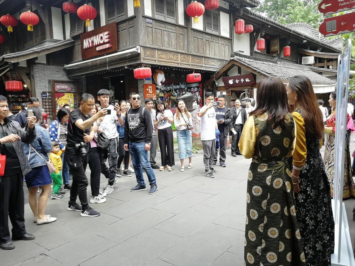 康定情歌唱响锦里 四月八的脚步越来越近