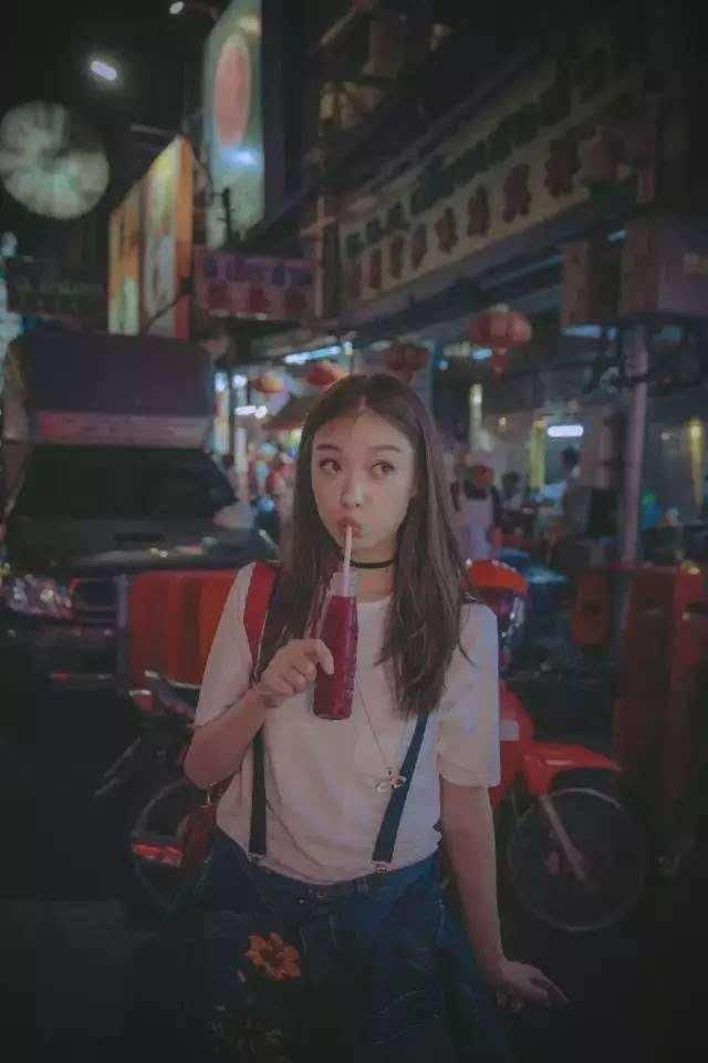 看到倪妮的旅游照，发现自己的旅游都白去了