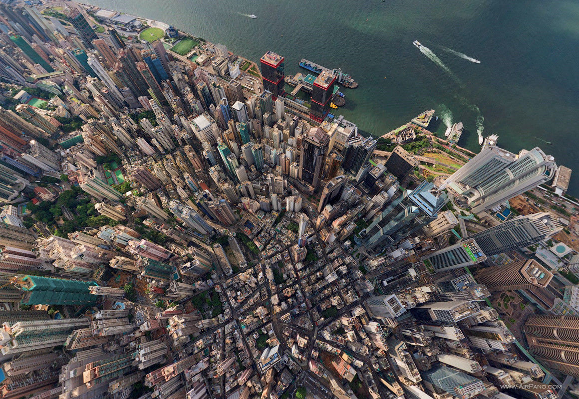 站在天上观察上海和香港,两座城市的差异究竟